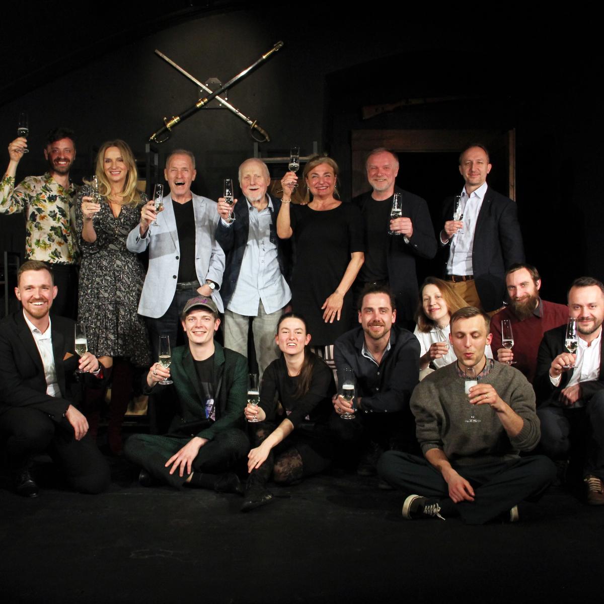 Novinky - Švýcarsko: Premiérové večery 