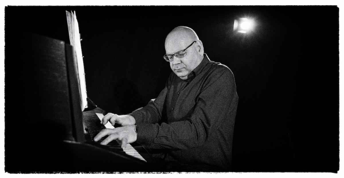 Zpívá a vypráví Soňa Červená (foto J.Malíř)